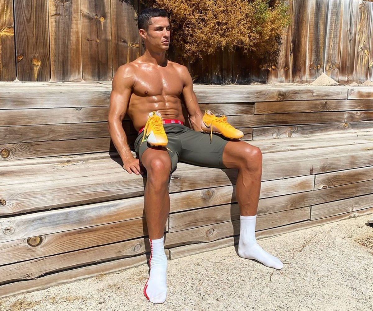 Shirtless Ronaldo